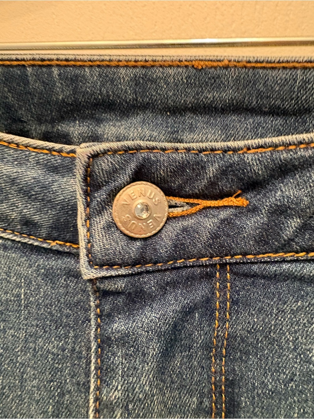 Venus Embellished Jeans 14 Distressed Look - Picture 3 of 5